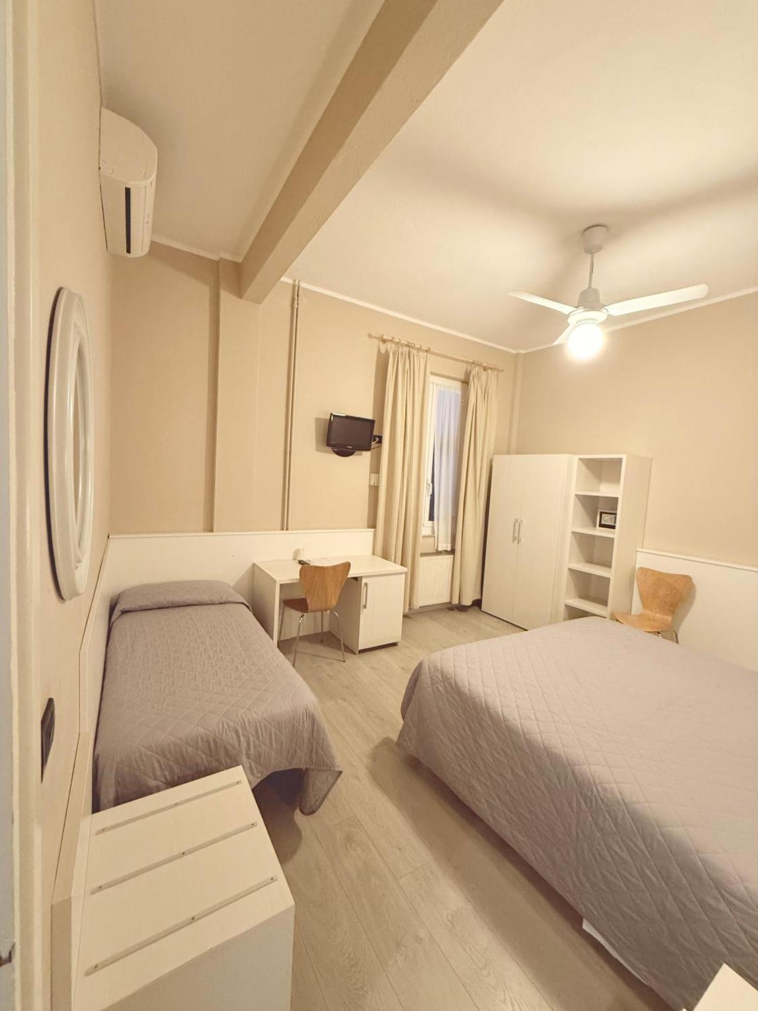 Hotel Fiorenza & Banksia Meuble Alassio Bagian luar foto