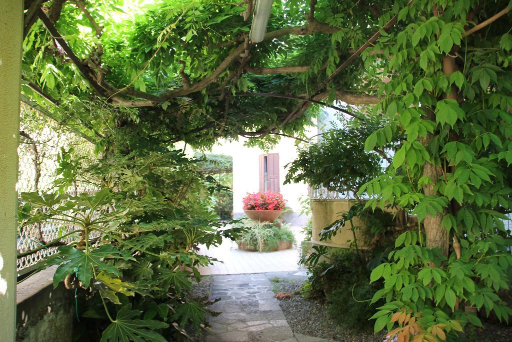 Hotel Fiorenza & Banksia Meuble Alassio Bagian luar foto